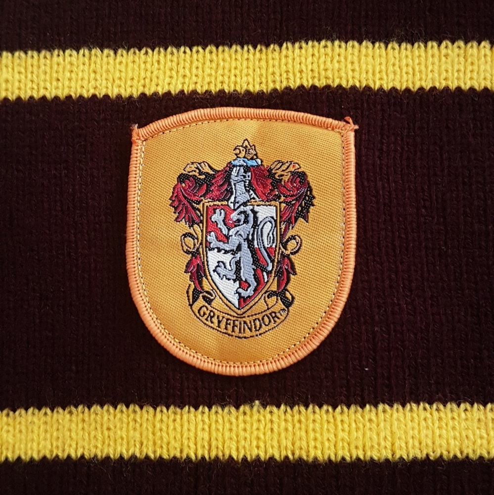 NWOT Authentic Harry Potter Gryffindor Scarf